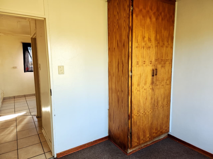 2 Bedroom Property for Sale in Lourierpark Free State